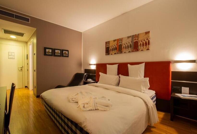 חדר אקזקיוטיב, Euro Hotel Residence