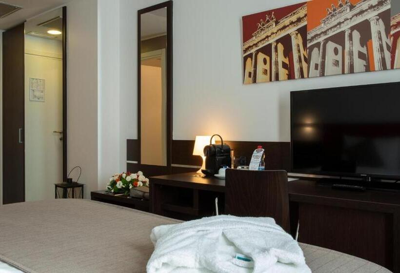 חדר דלוקס, Euro Hotel Residence