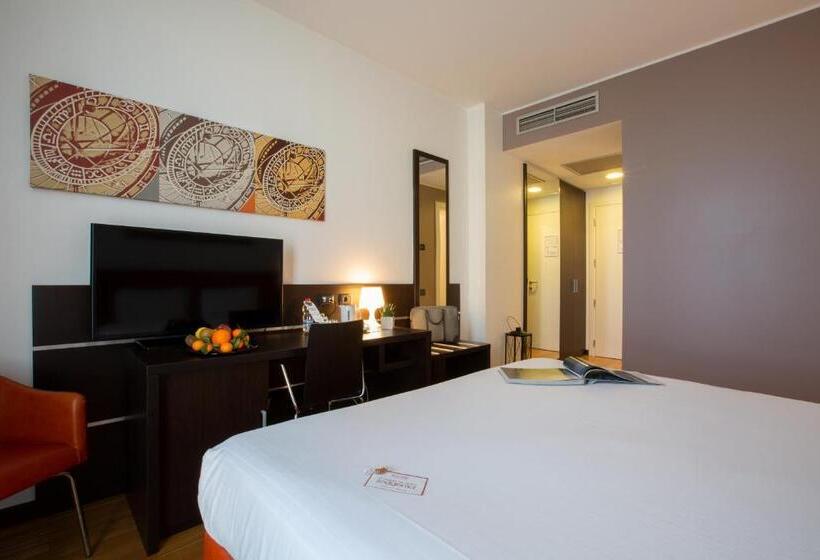 חדר סטנדרט מותאם לאדם עם מוגבלויות, Euro Hotel Residence