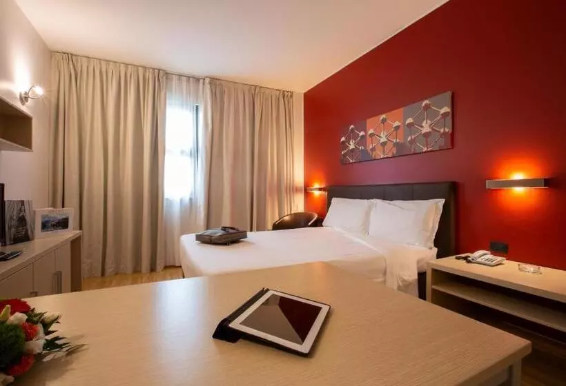 クラシックシングルルーム, Euro Hotel Residence