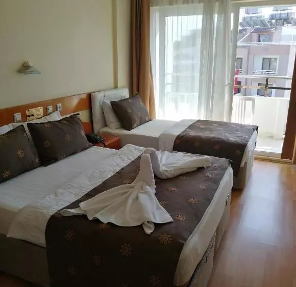 اتاق استاندارد سه نفره, Grand Didyma