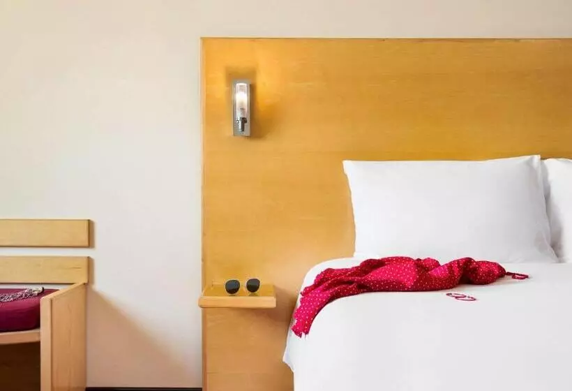 اتاق سوپریور, Ibis Muscat