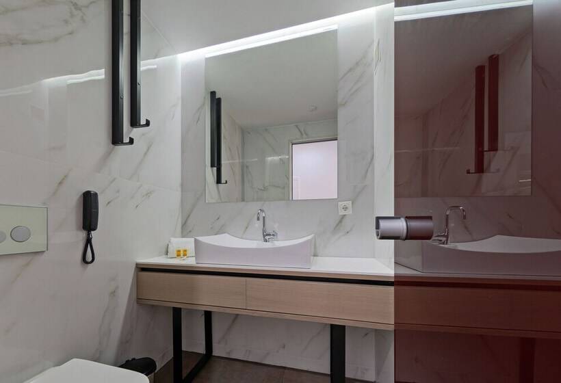 غرفة قياسية, Jo An Palace