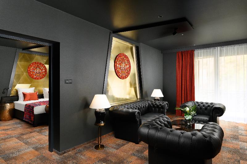 غرفة إقتصادية, Jo An Palace