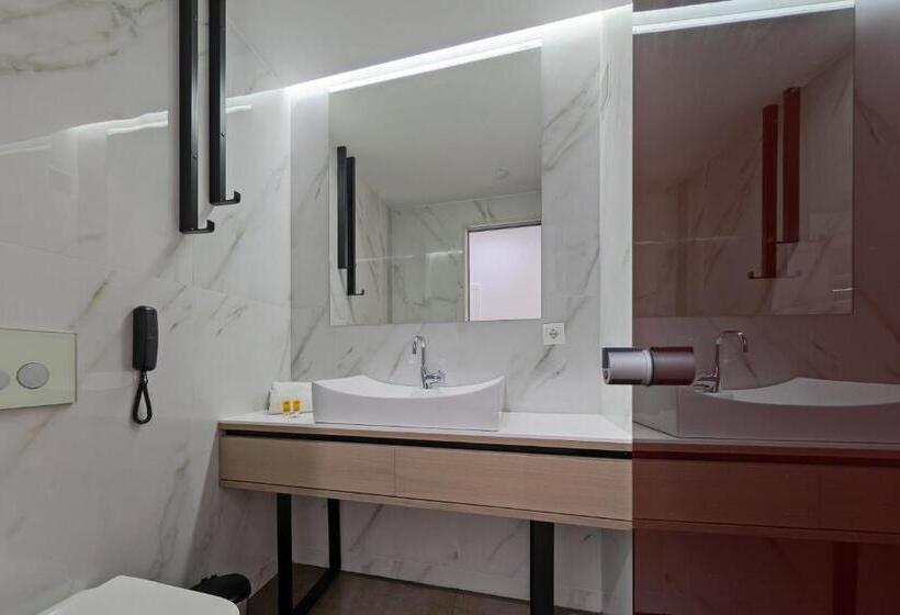 غرفة قياسية, Jo An Palace