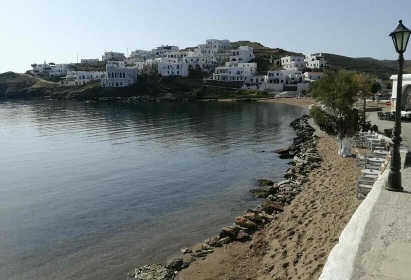 דירת חדר סופריור, Kythnos Bay