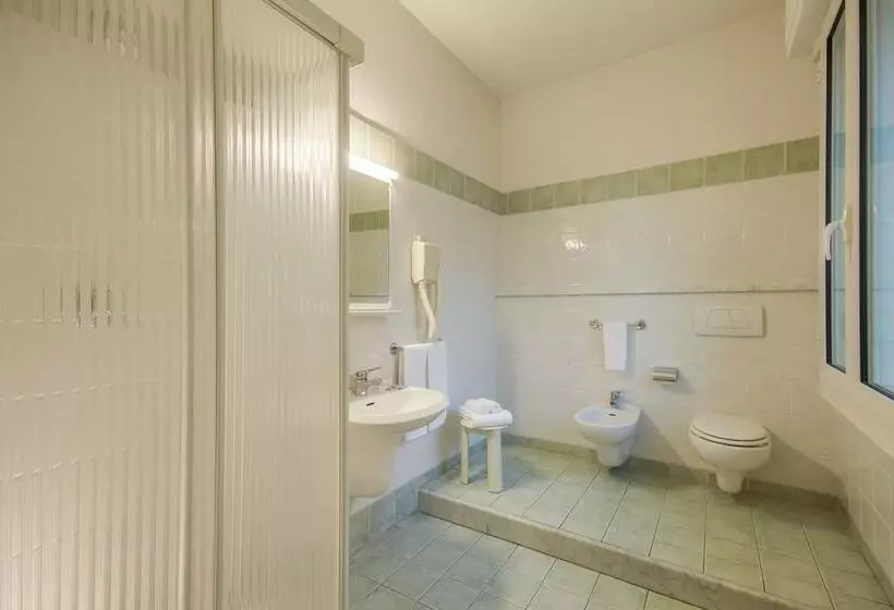 Habitació Estàndard, La Pace