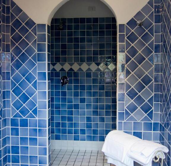 غرفة كومفورت, Ollastu