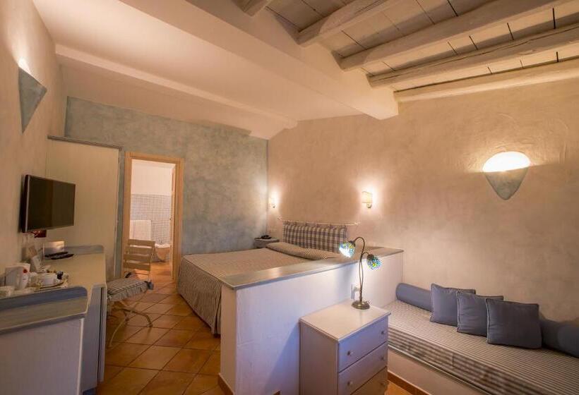 غرفة كومفورت, Ollastu