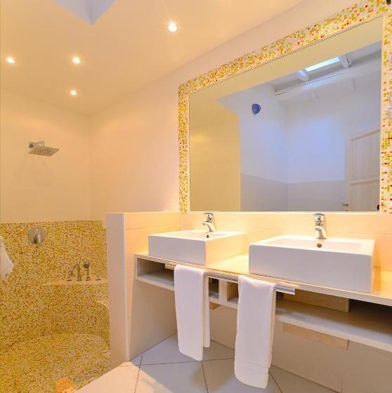 جناح جونيور عائلى, Ollastu