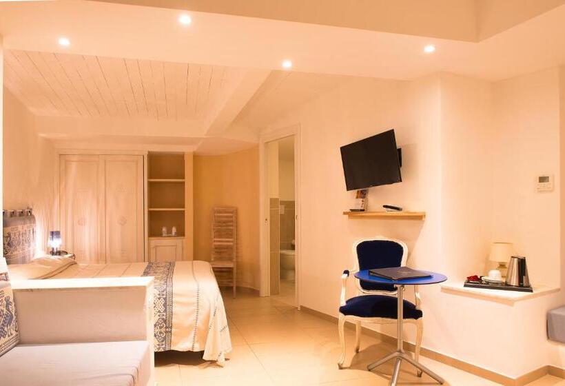 غرفة عائلية, Ollastu