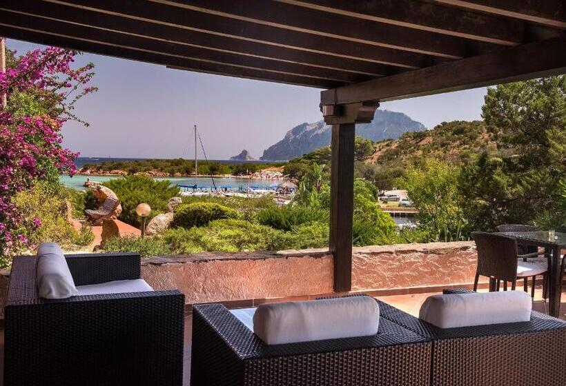 فيلا 3 غرف نوم, Ollastu