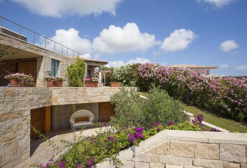 فيلا 5 غرف نوم, Ollastu