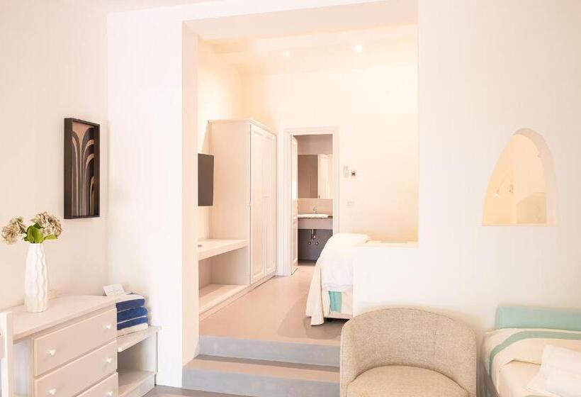 غرفة ديلوكس عائلية, Ollastu