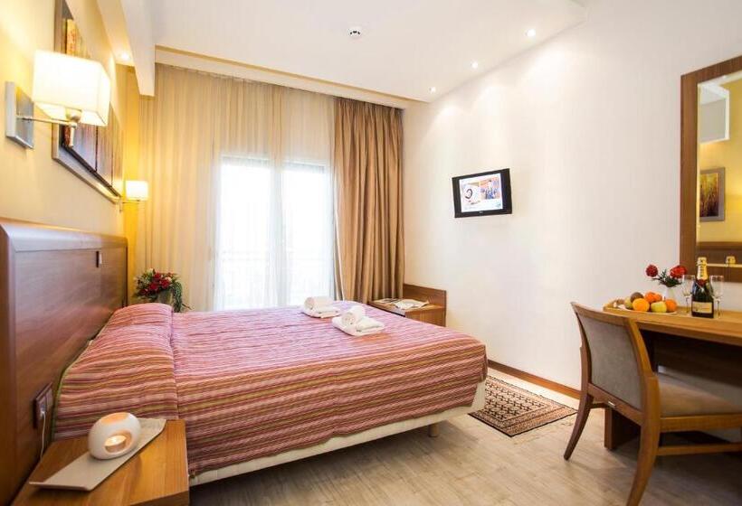 غرفة قياسية فردية, Pefka