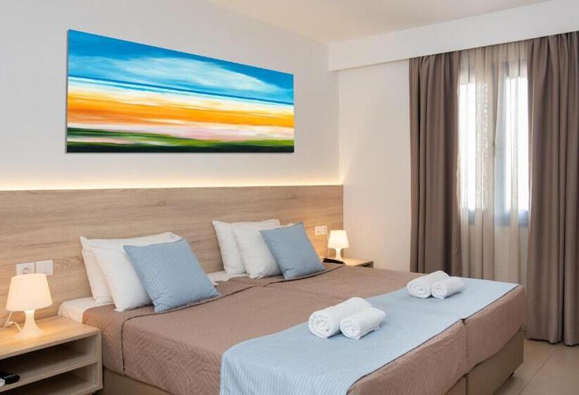 סוויטת ג'וניור נוף לגינה, Sunshine Village