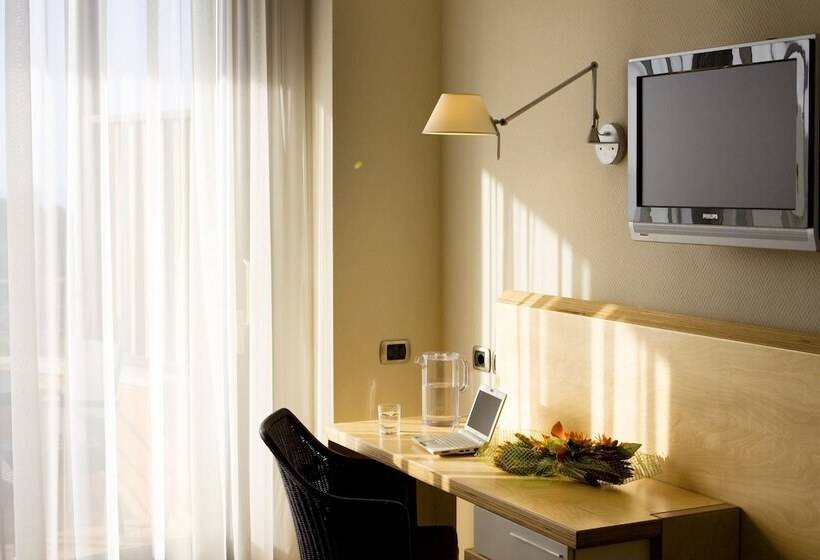 Tengerre Néző Standard Szoba, Taormina Panoramic