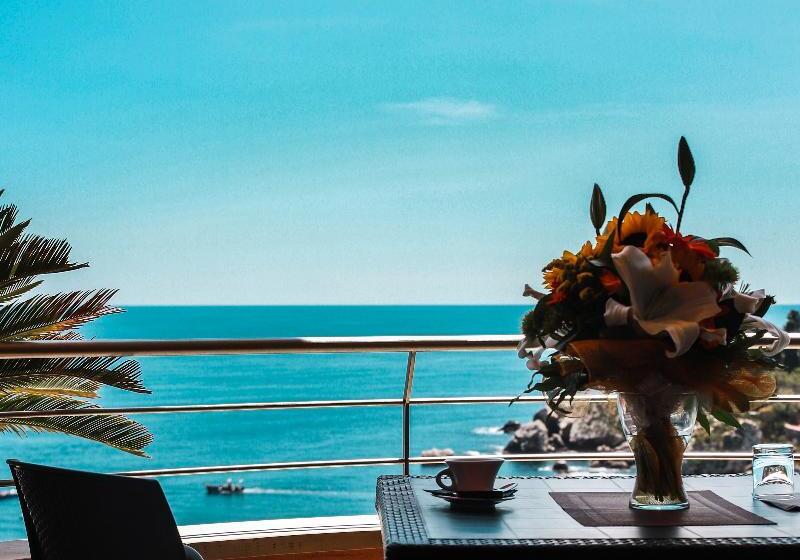 Tengerre Néző Standard Szoba, Taormina Panoramic