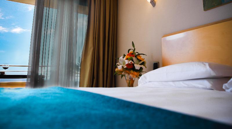Triple Room Sea View, Taormina Panoramic
