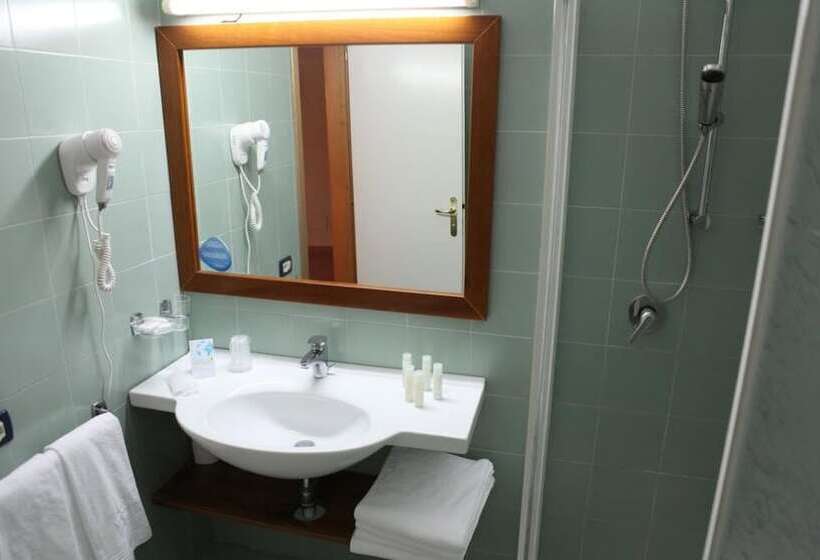 Четырехместный Номер Стандарт, Th Marina Di Pisticci  Ti Blu Village