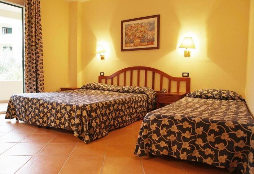 Номер Стандарт Трехместный, Th Marina Di Pisticci  Ti Blu Village