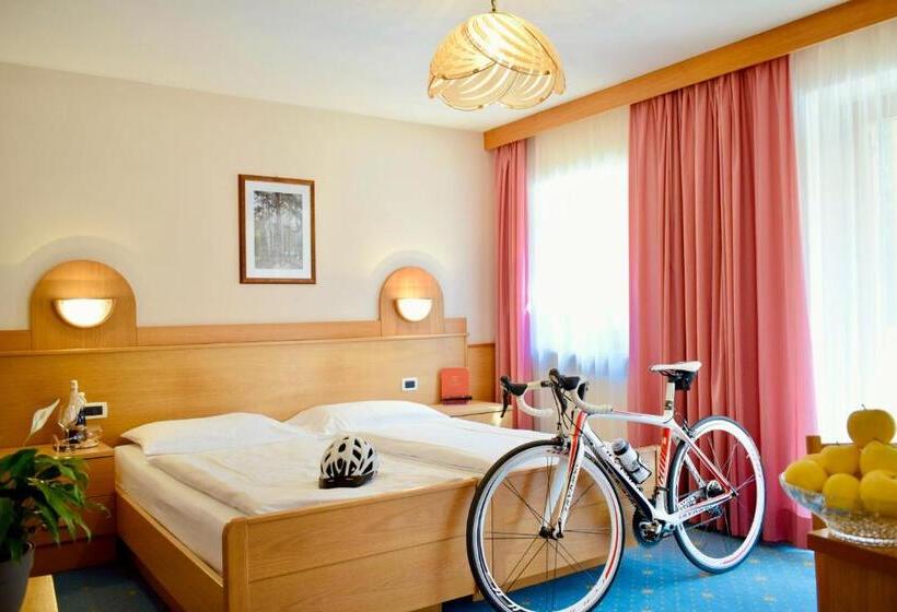 חדר סטנדרט, Waldheim