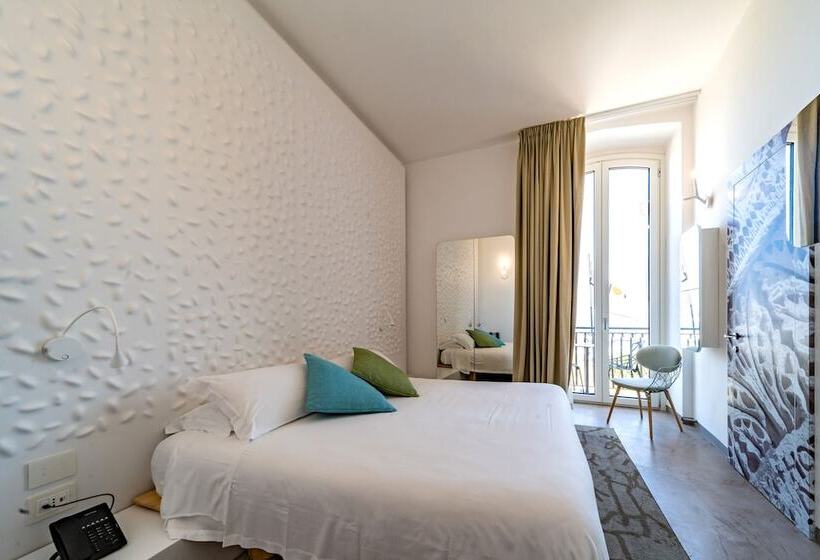 带海景的标准房, Xil