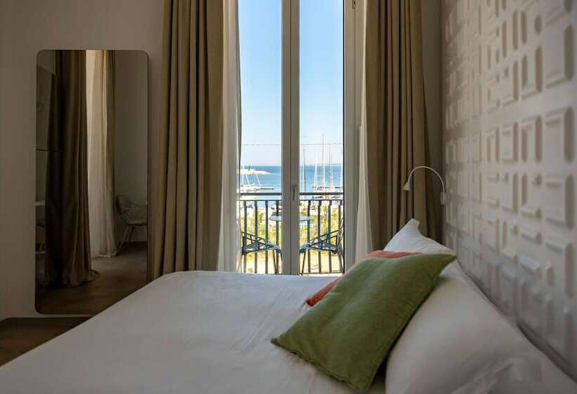 带海景的标准房, Xil