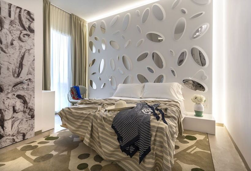 带海景的标准房, Xil