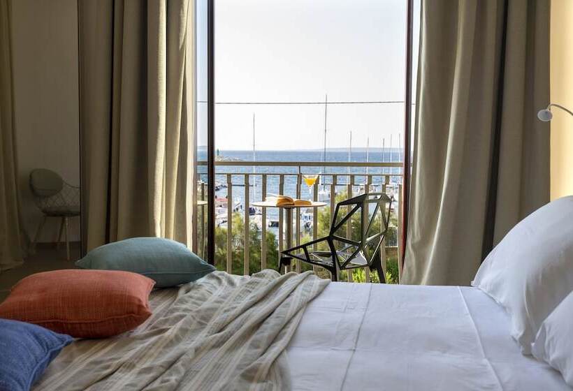 带海景的标准房, Xil