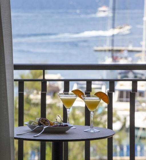 带海景的标准房, Xil