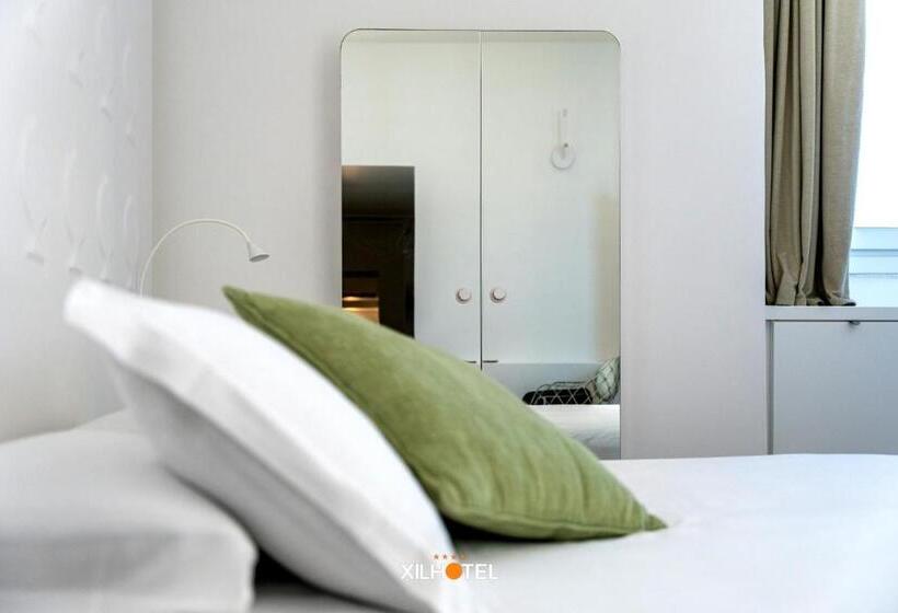 带海景的标准房, Xil