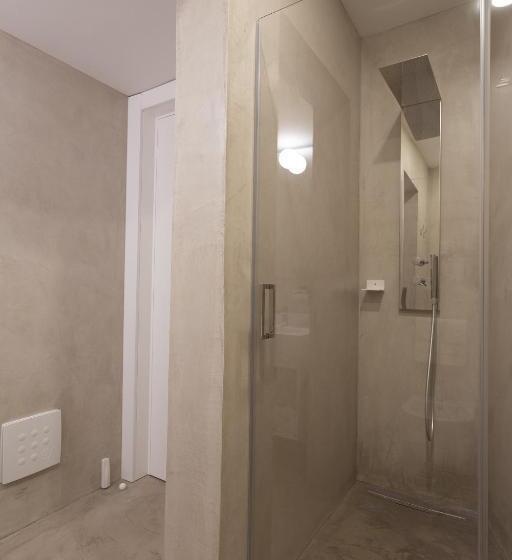 带海景的标准房, Xil