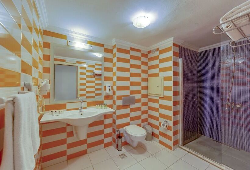 Семейный Номер, Yelken Mandalinci Spa & Wellness Hotel   All Inclusive