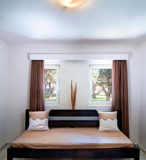 شقة عائلية غرفتين نوم, Ourania Apartments