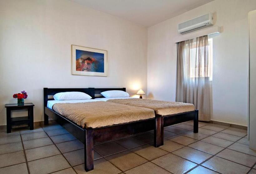 شقة عائلية غرفتين نوم, Ourania Apartments