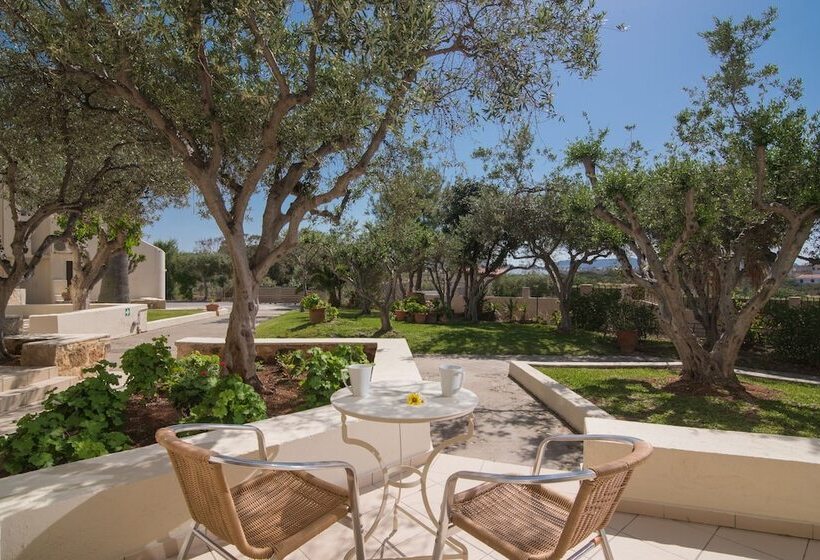 شقة غرفة واحدة, Ourania Apartments