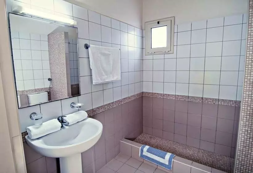 آپارتمان خانوادگی 2 خوابه, Ourania Apartments