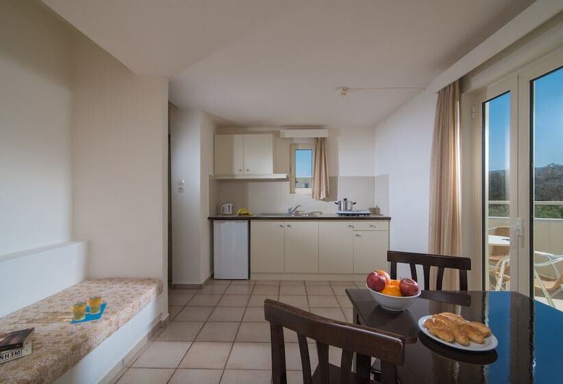 شقة عائلية غرفتين نوم, Ourania Apartments