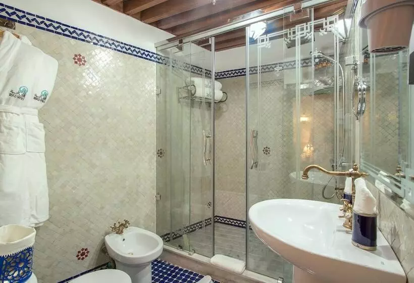 اتاق راحتی, Riad Myra