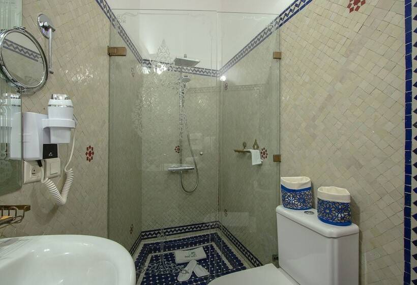 标准间, Riad Myra