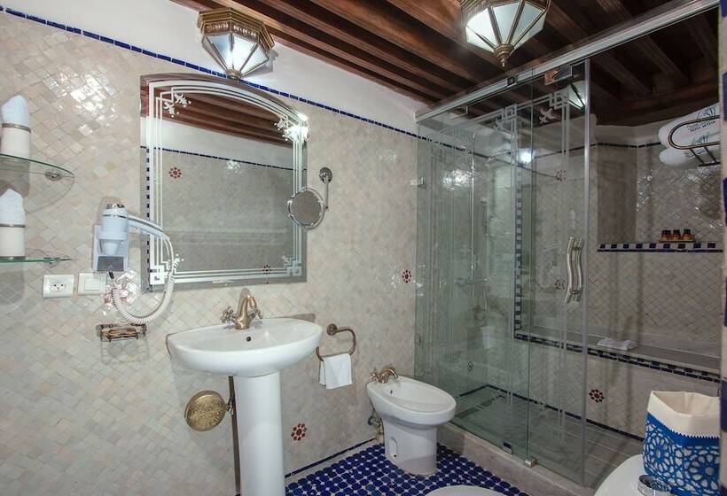 标准间, Riad Myra