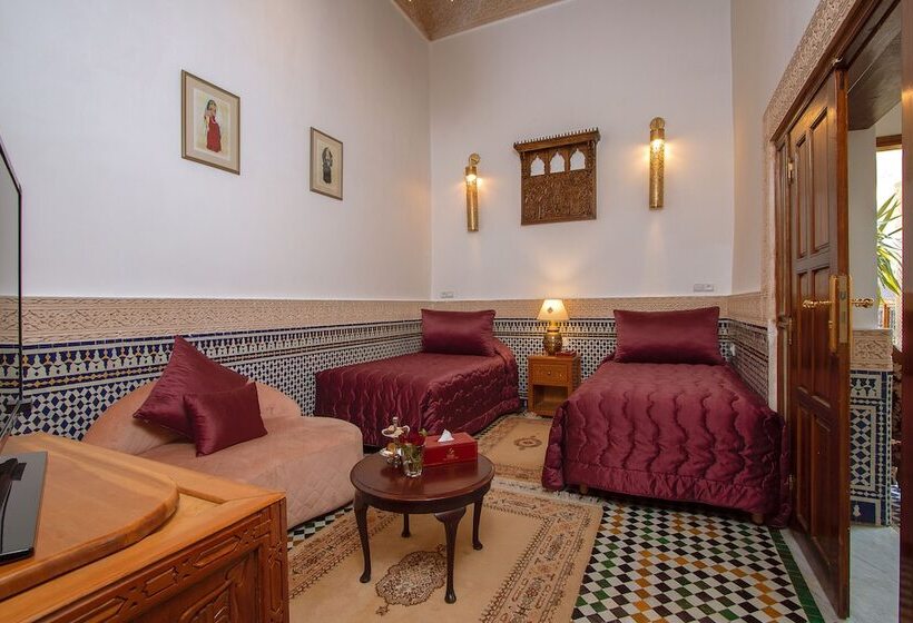标准间, Riad Myra