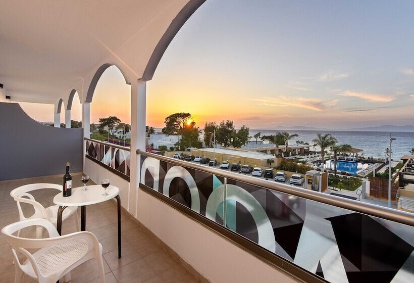 Полулюкс, Sunny Days