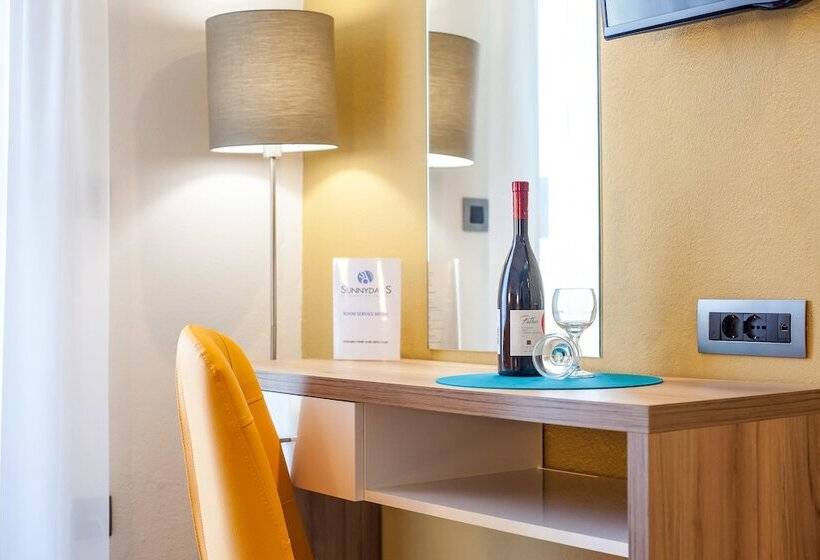 Люкс, Sunny Days