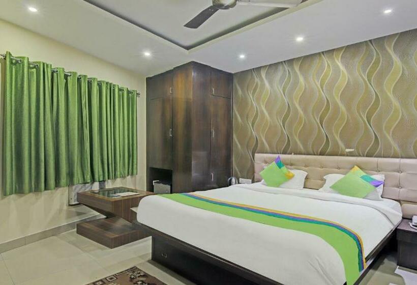 디럭스 룸, Treebo Archie Regency