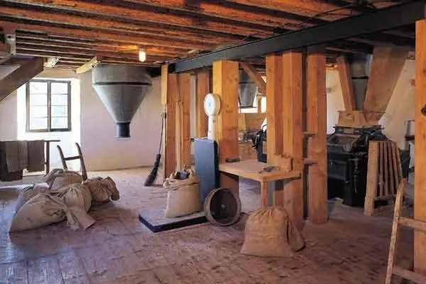 スイート, Historische Wassermuhle