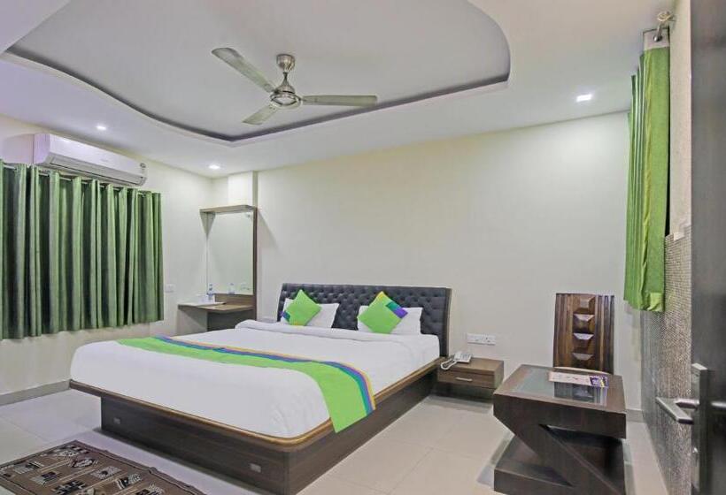 디럭스 룸, Treebo Archie Regency