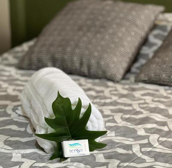 스탠다드 룸, Hokhmah Heart