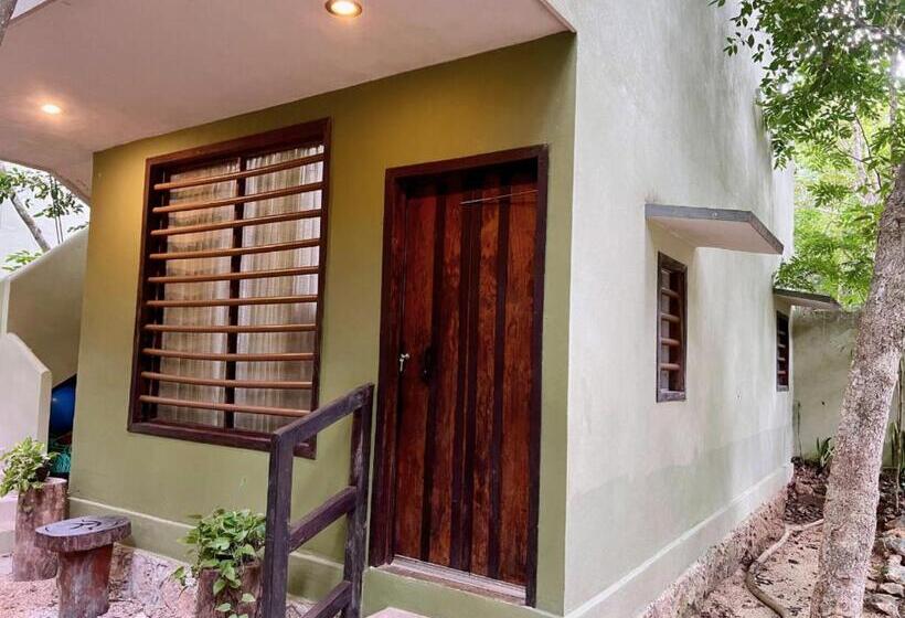 1베드룸 아파트 1층, Hokhmah Heart